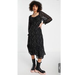 Long Sleeve Star Print Midi Dress